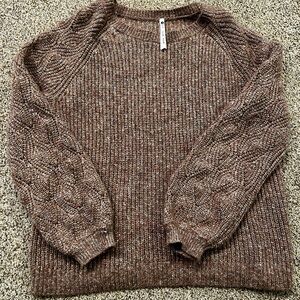 Leo & Nicole Brown Crew Neck Sweater with Chunky Knit and Plush Sleeves